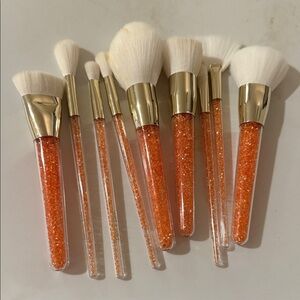 wet n wild Orange Glitter Makeup Brush Set